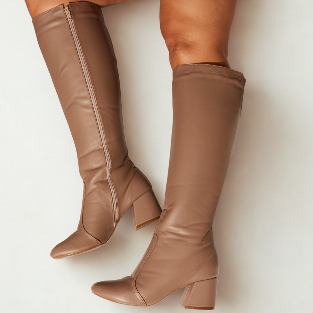 Bota Chelsea Amanda Cano Longo Salto Bloco