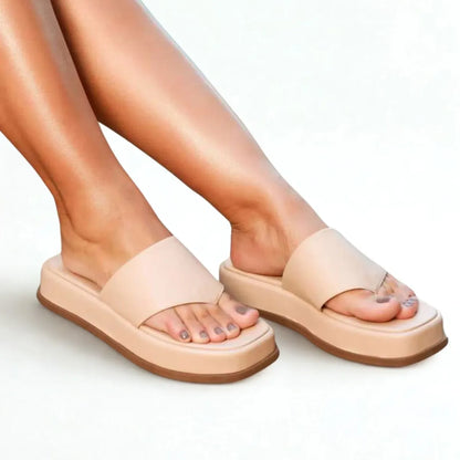 Flat Mirela