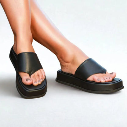 Flat Mirela