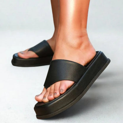 Flat Mirela